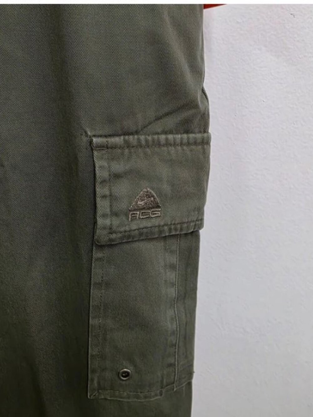 Nike ACG Womens Deep Creek Cargo Pants Size 8 Gray Straight Leg Outdoors Hike - Picture 5 of 11